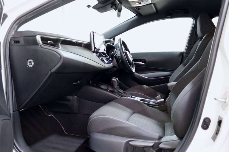 2020 Toyota Corolla 2.0 VVT-h Design Hatchback 5dr Petrol Hybrid CVT Euro 6 (s/s) (184 ps) Hatchb...