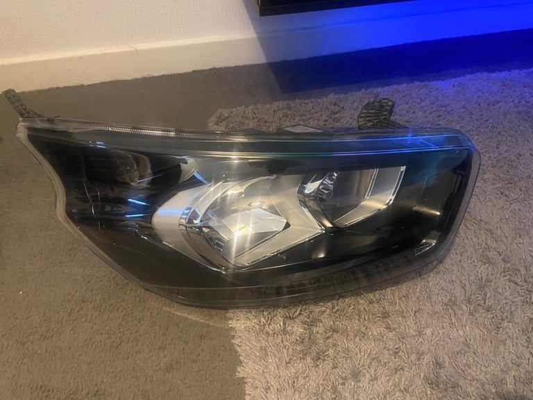 Transit custom headlights 