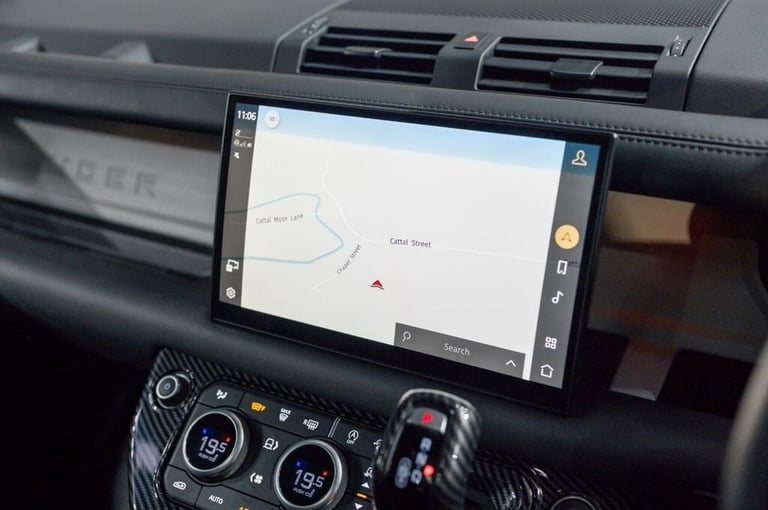 2023 Land Rover Defender 3.0 D300 MHEV X-Dynamic HSE SUV 5dr Diesel Auto 4WD Euro 6 (s/s) (300 ps...