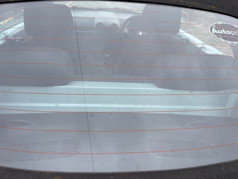 VW BEETLE 1.6 CONVERTIBLE 04 REG BLUE 2 DOOR 12 MONTHS MOT SERVICE HISTORY LOW INSURANCE