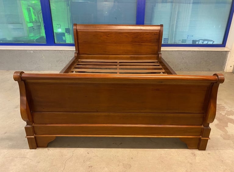 Solid Teak King Size Sleigh Bed