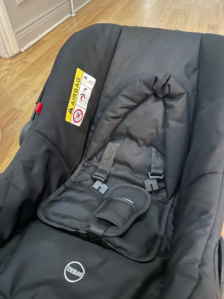 New baby car seat £70