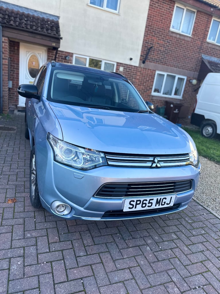 Mitsubishi, OUTLANDER, Estate, 2015, Other, 1998 (cc), 5 doors
