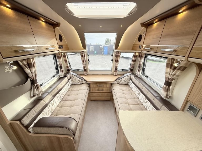 2017 BAILEY UNICORN VIGO LUXURY TOURING CARAVAN