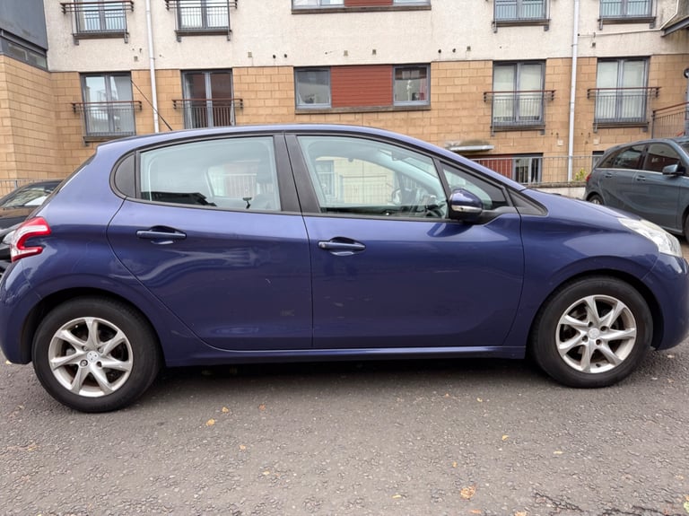 Peugeot 208 1.4 active   Low miles only 68k ✅  (unlike Ford Fiesta, and Vauxhall corsa)