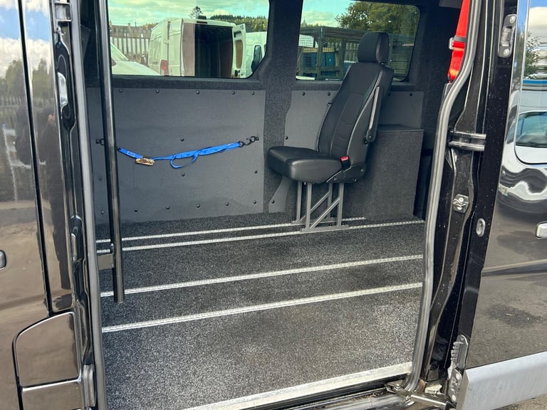 RENAULT MASTER 2.3 FWD SL28 dCi SWB LOW ROOF WHEELCHAIR ACCESS CREW Euro 6 NO VA