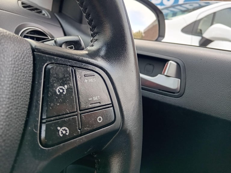 2018 Hyundai i10 1.0 Premium Euro 6 5dr HATCHBACK Petrol Manual