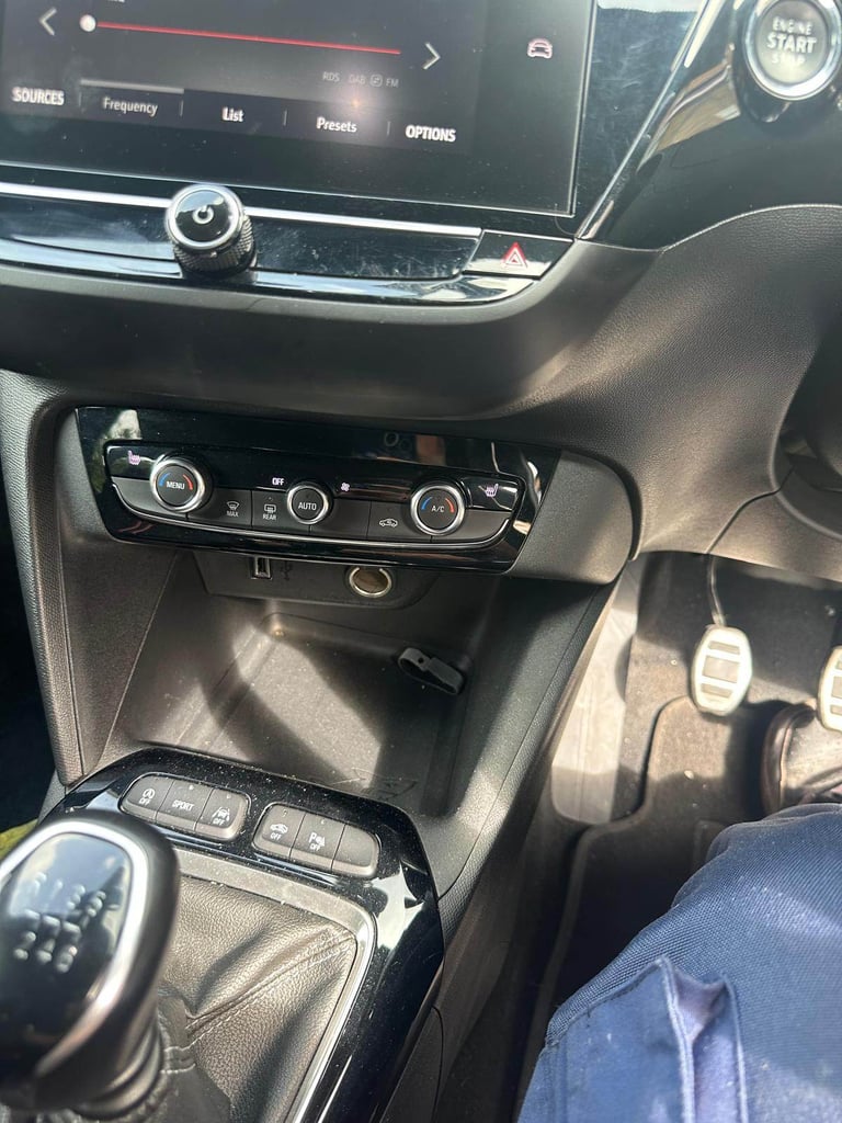 Vauxhall, CORSA, Hatchback, 2020, Manual, 1199 (cc), 5 doors