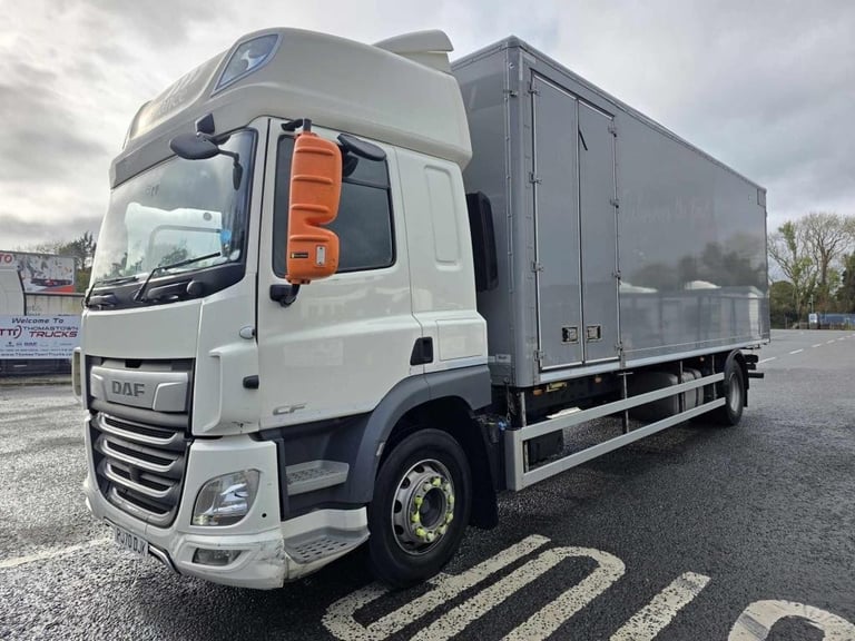 2020 Daf CF370 high sleepercab 4x2 with 25.5ft grp box