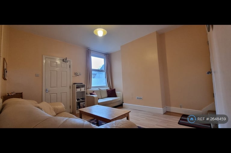 image for 4 bedroom house in City Road, Nottingham, NG7 (4 bed) (#2648459)