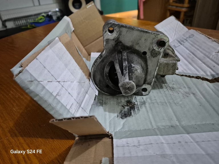 Starter motor 