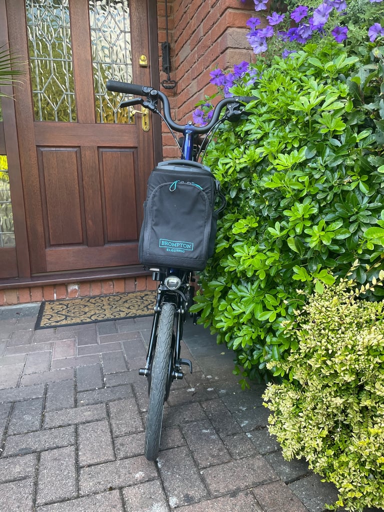 Brompton 2 Speed E-Bike: Completely as new: 147 miles from new