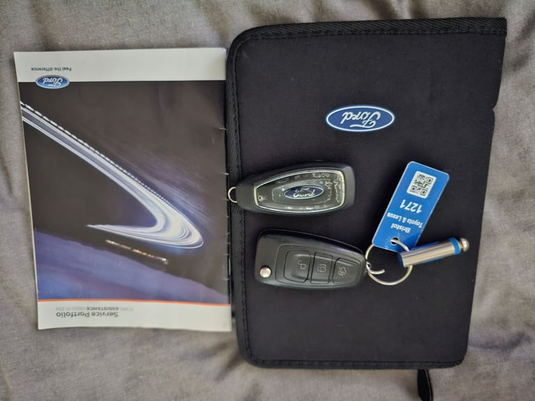 Ford, FOCUS, Hatchback, 2012, Manual, TITANIUM SPEC