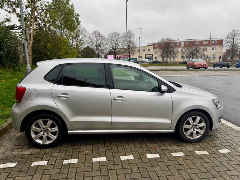 Volkswagen, POLO, Hatchback, 2012, Manual, 1198 (cc), 5 doors