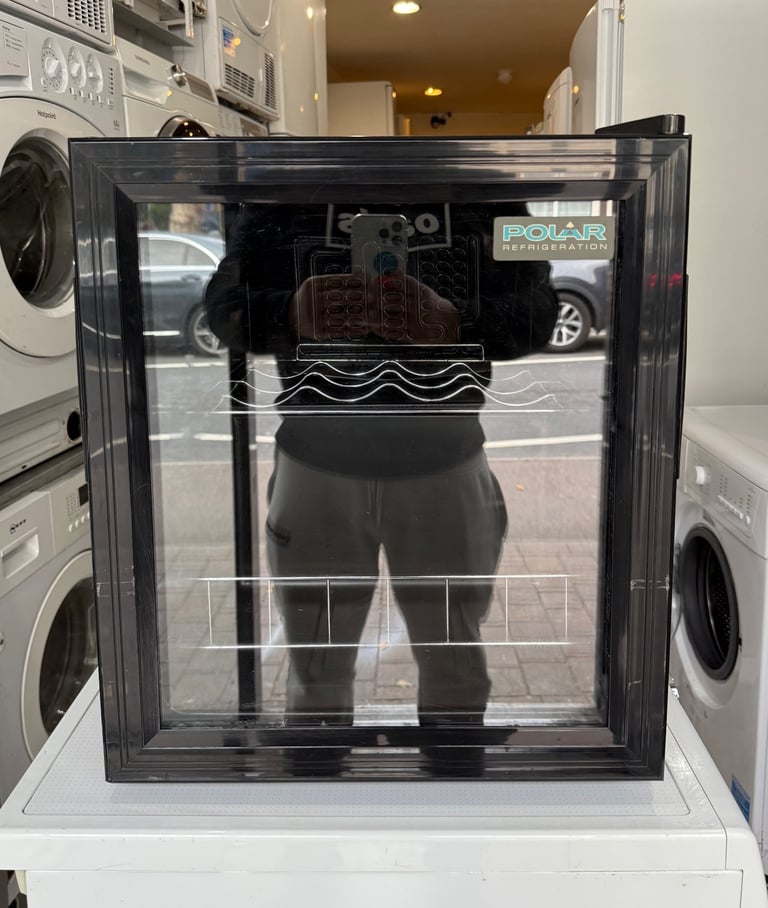 POLAR CE202 TABLE TOP NICE WINE COOLER WITH WARRANTY   