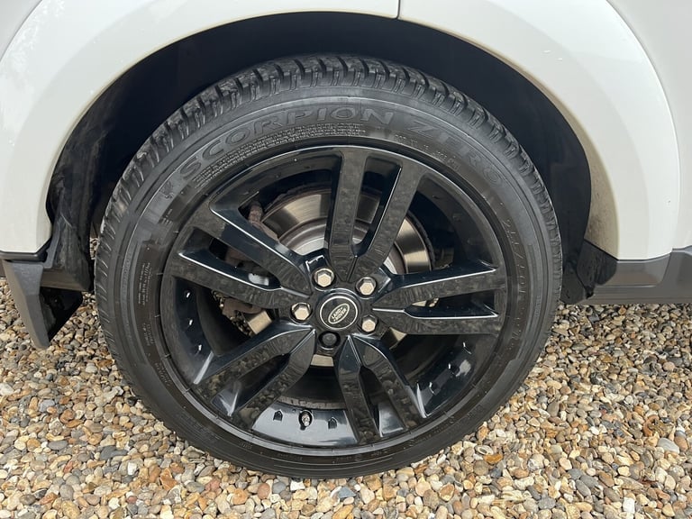 LAND ROVER DISCOVERY 4 3.0 SD V6 XS 2014