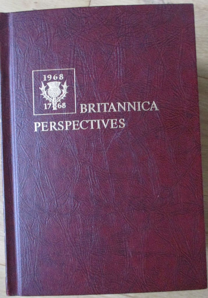 Encyclopedia Britannica Full Set - 1968 200th Anniversary - 23 + 4 Volumes