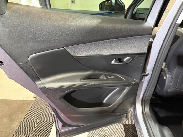 2019 Peugeot 3008 1.2 PureTech Allure Euro 6 (s/s) 5dr HATCHBACK Petrol Manual