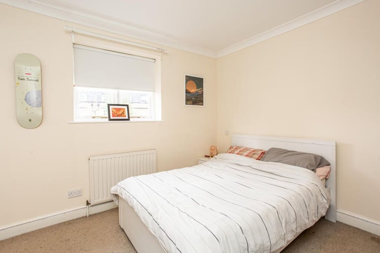 image for 🏡 Spacious Double Room – Ilford 🏡🗝