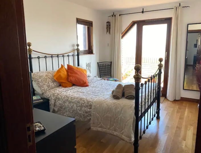 Beautiful Antrim Road apartment with a sea view  