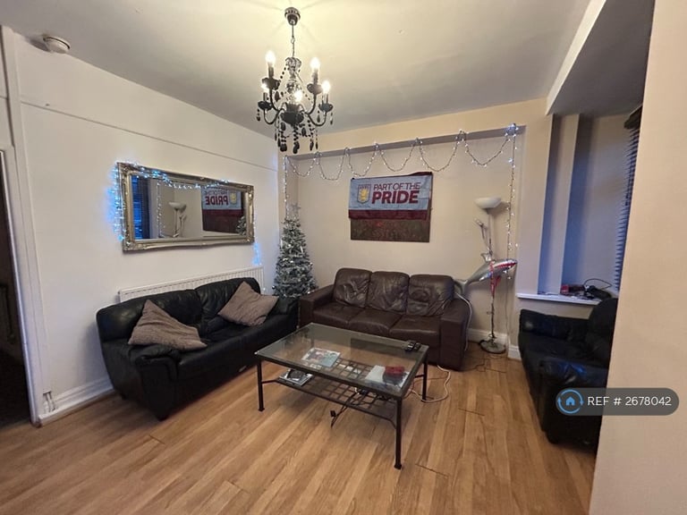 image for 5 bedroom house in Whitby Road, Manchester, M14 (5 bed) (#2678042)