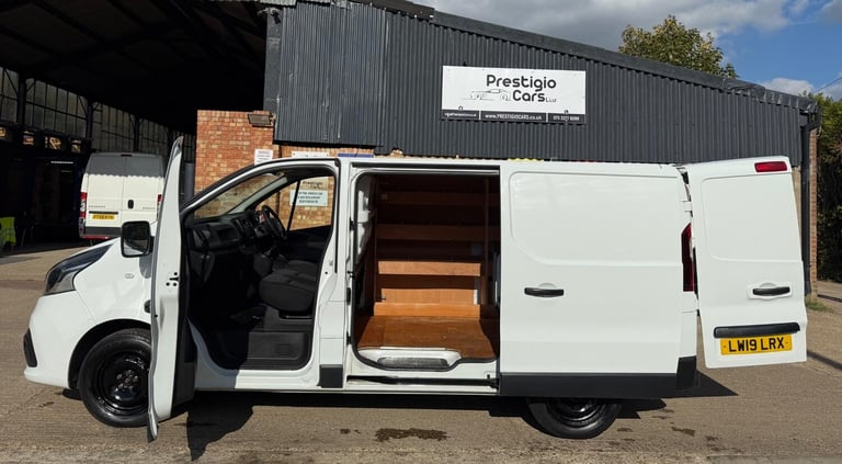 2019 Renault Trafic 1.6 dCi 27 Business+ SWB Standard Roof Euro 6 5dr Diesel