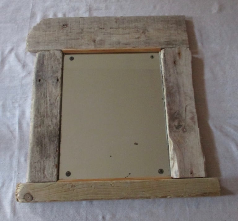 DRIFT WOOD VINTAGE MIRROR 52cm x 58cm COLLECTION ONLY