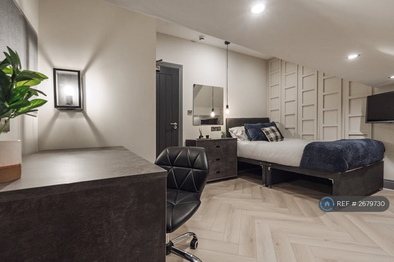 6 bedroom house in Adelaide Road, Kensington, Liverpool, L7 (6 bed) (#2679730)