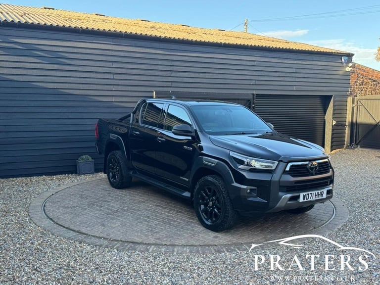 2022 Toyota Hilux 2.8 D-4D Invincible X Pickup Double Cab 4dr Diesel Manual 4WD Euro 6 (s/s)  PIC...