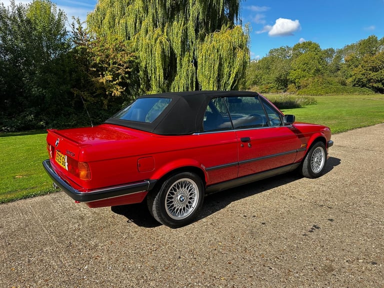 1988 (E) BMW 325i E30 Auto Convertible