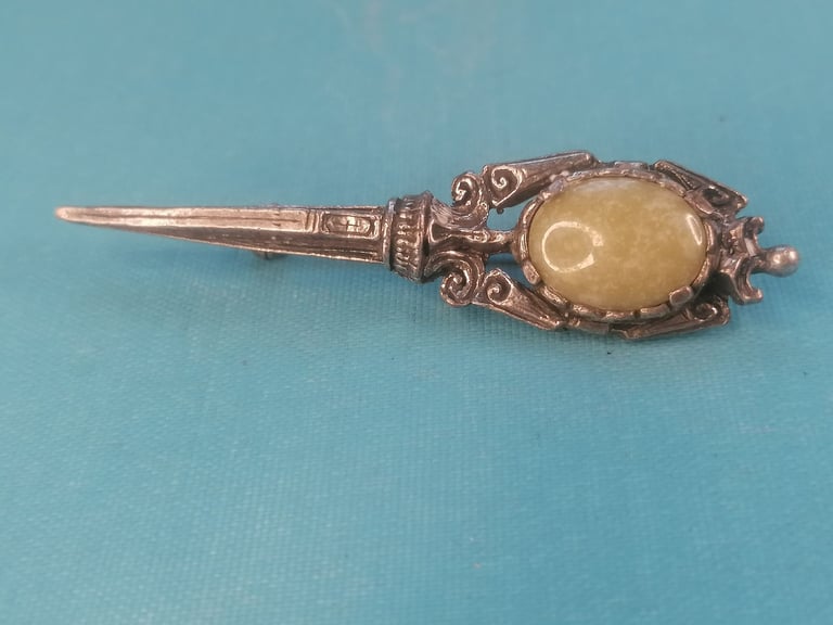 Vintage MIRACLE Celtic Scottish Staff Light green, marbled white stone Brooch Pin.