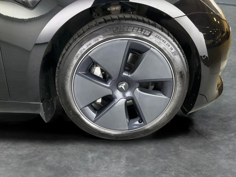 2021 Tesla Model 3 Long Range AWD 4dr Auto SALOON ELECTRIC Automatic