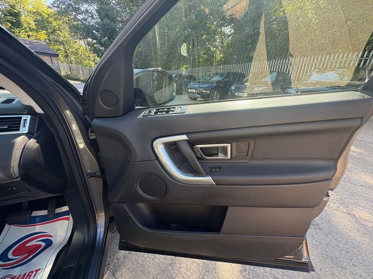 2016 Land Rover Discovery Sport 2.0 TD4 HSE Black Auto 4WD Euro 6 (s/s) 5dr ESTATE Diesel Automatic