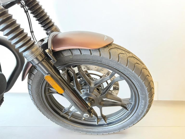 2020 Moto Guzzi V7 744 III Stone Night Pack Euro 4