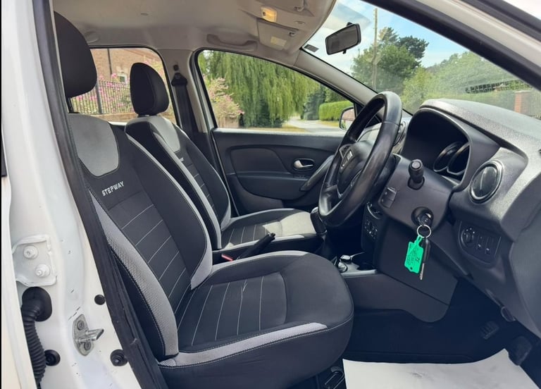 2017 DACIA SANDERO STEPWAY 1.5 DCi LAUREATE RUNS/DRIVES GREAT LOVELY EXAMPLE! 
