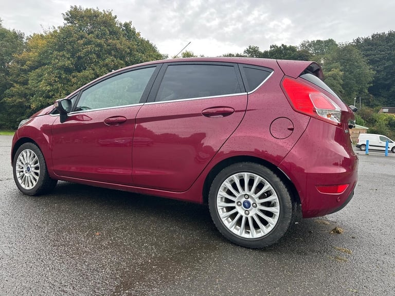 2015 Ford Fiesta 1.0T EcoBoost Titanium Euro 5 (s/s) 5dr HATCHBACK Petrol Manual