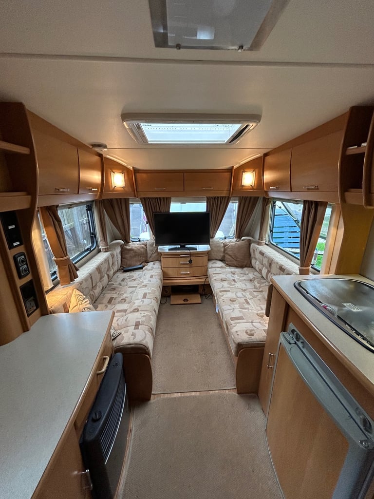 2010 Compass corona 