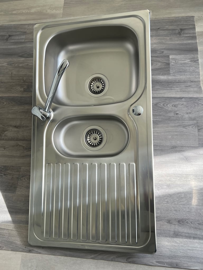 image for Leisure Linear 1.5 Bowl Reversible Kitchen Sink & Single Lever Tap - Stainless Steel