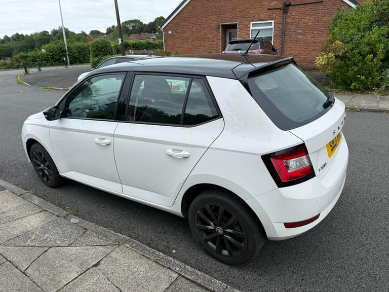 Skoda, FABIA, Hatchback, 2021, Semi-Auto, 999 (cc), 5 doors