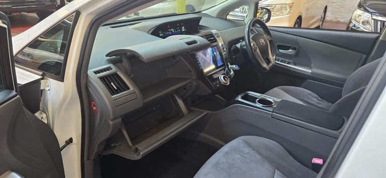 2011 Toyota Prius+ 7 SEATS +MODELESTA BODY KIT+AUTO ANDROID  Petrol/Electric Hybrid Automatic
