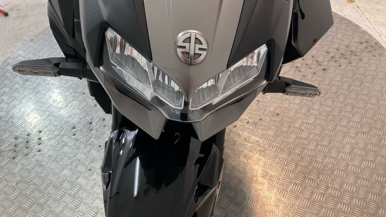 2022 Kawasaki Z R1000KNFAN (22MY) SPORTS Petrol Manual