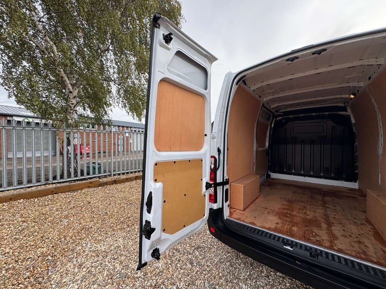 2021 Renault Master 2.3 Master MM35 Business+ dCi Panel Van Diesel Manual
