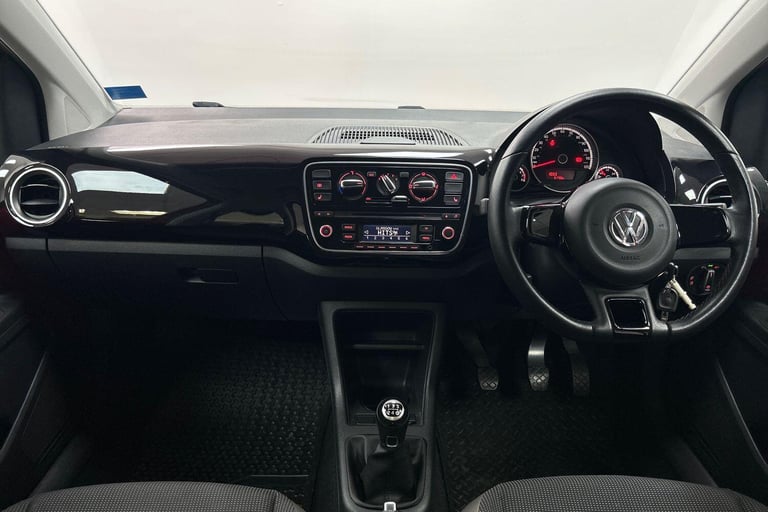 2015 Volkswagen up! 1.0 High up! Euro 5 5dr HATCHBACK Petrol Manual