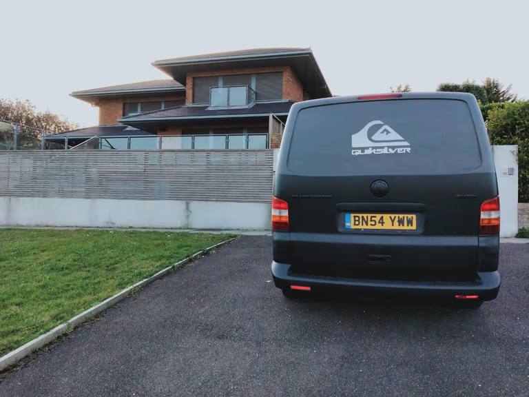 QUICKSILVER SURF/SKI/SKATE VW T5 TRANSPORTER CAMPERVAN - Custom Glastonbury Pop-up Motel