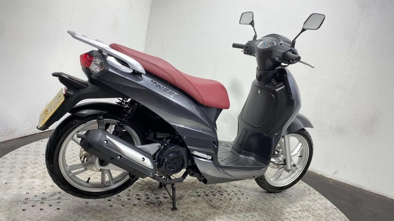 Peugeot Tweet VE 2015 LONG MOT SERVICED ONLY 1K 125CC SCOOTER