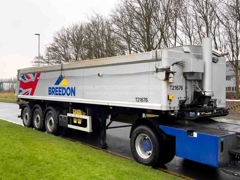 image for WILCOX TRI AXLE BULK TIPPING TRAILER 