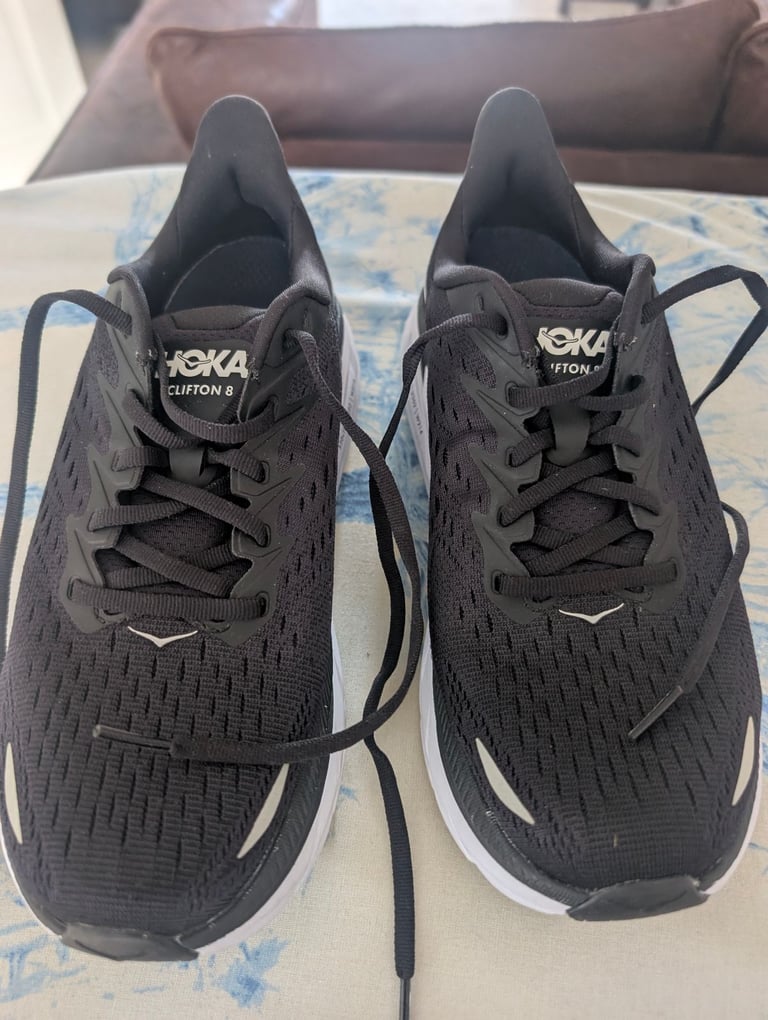 image for Women's Hoka Clifton 8 UK Size 7 Wide Trainers