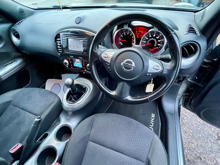 2011 Nissan Juke 1.6 Acenta 5dr [Premium Pack] HATCHBACK Petrol Manual