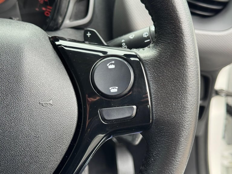 2018 Peugeot 108 1.0 Active 2 Tronic Euro 6 5dr HATCHBACK Petrol Automatic
