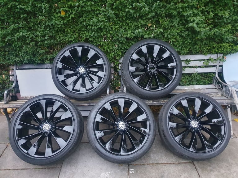 VW GOLF CADDY TURBINE 18&quot; ALLOY WHEELS WITH TYRES 